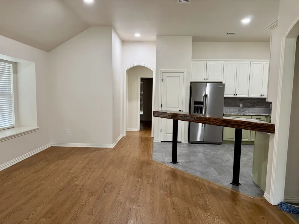 1001 Roberts Bend Granbury, TX 76048