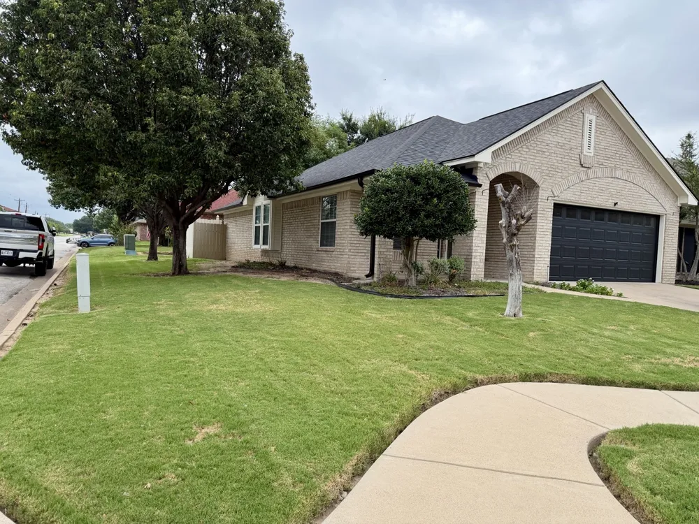 1001 Roberts Bend Granbury, TX 76048