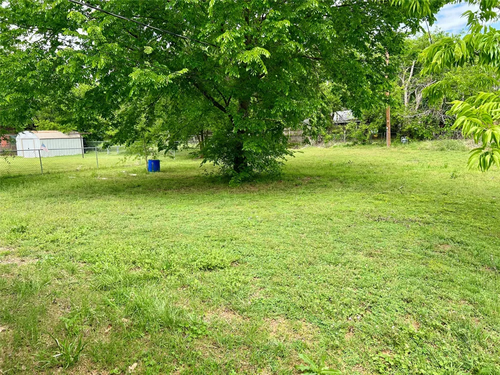 233 Hillcrest Drive Nocona, TX 76255