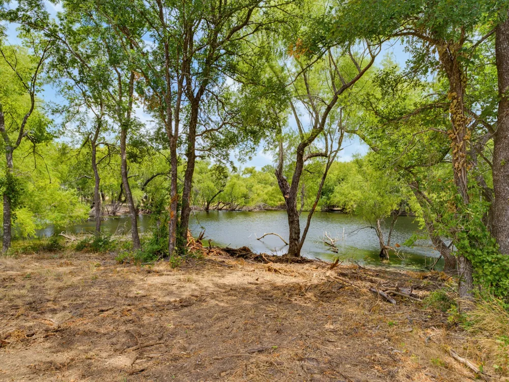 487 County Road 2514 Decatur, TX 76234