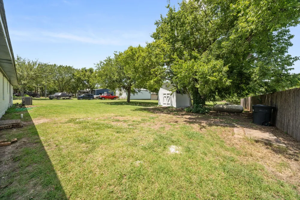5131 E Fm 875 Waxahachie, TX 75167