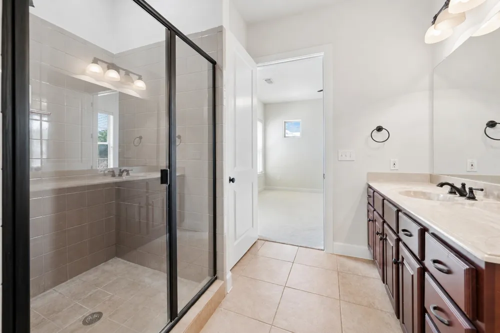 610 Via Ravello #201 Irving, TX 75039