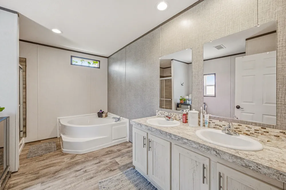 936 Apache Drive De Leon, TX 76444