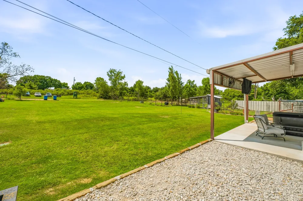936 Apache Drive De Leon, TX 76444