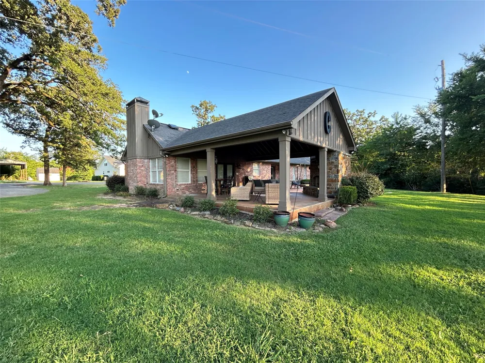 1079 Country Club Road Sulphur Springs, TX 75482