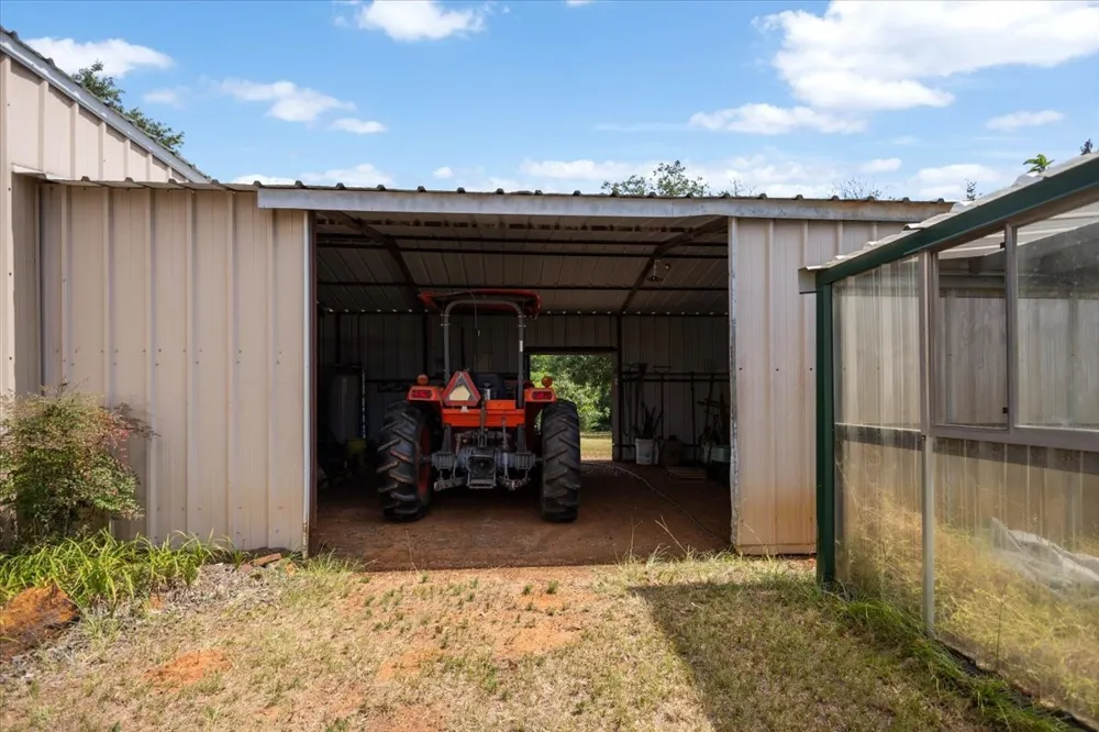 280 Vz County Road 4821 Chandler, TX 75758