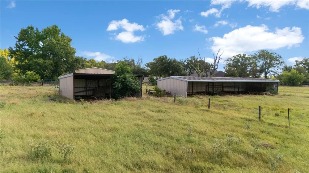 280 Vz County Road 4821 Chandler, TX 75758