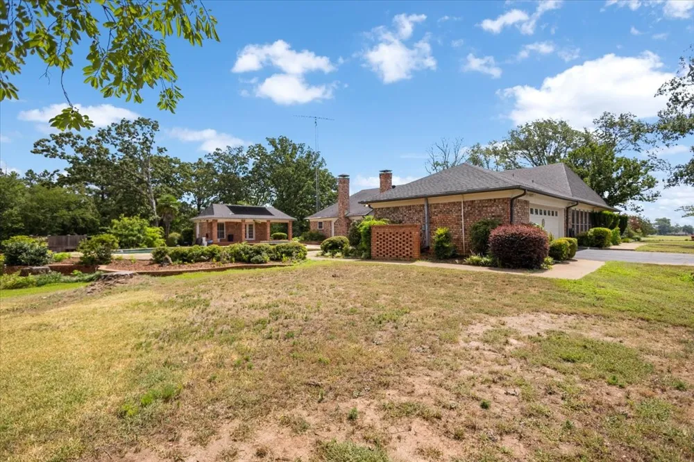 280 Vz County Road 4821 Chandler, TX 75758