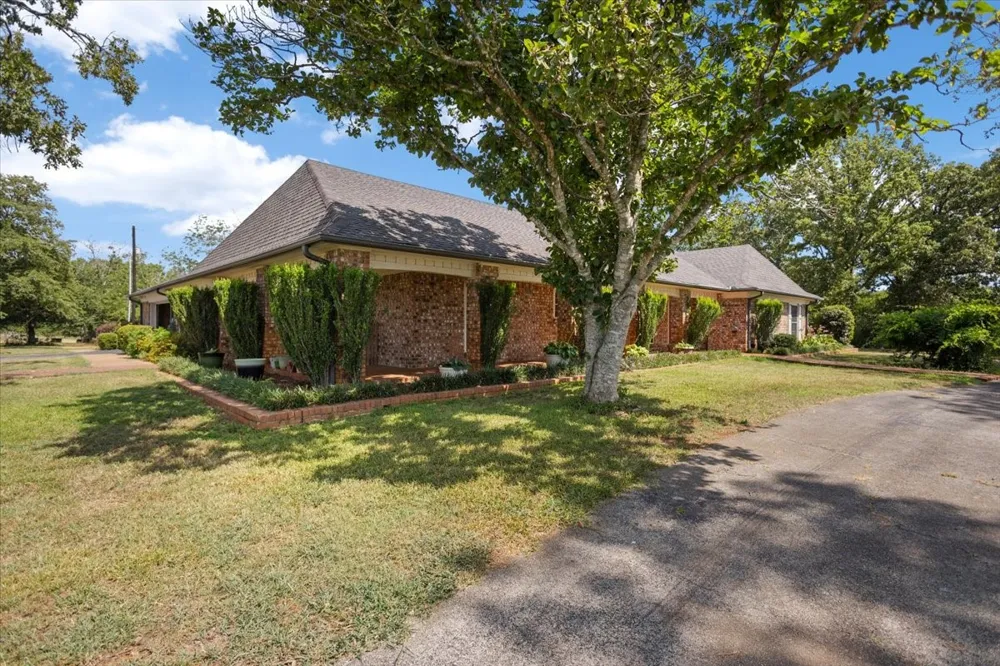 280 Vz County Road 4821 Chandler, TX 75758