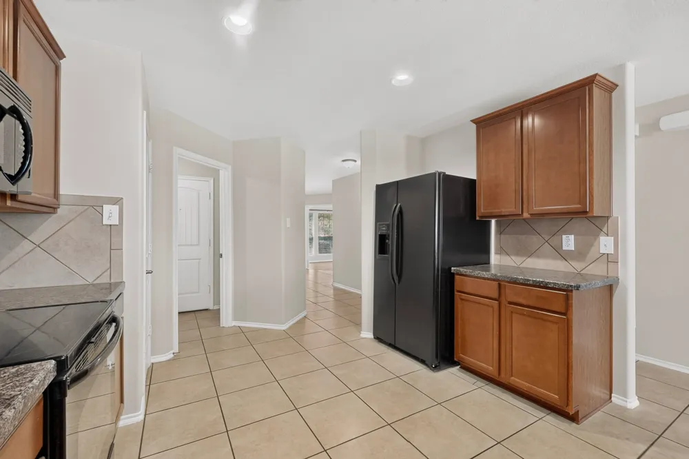 2011 Samantha Lane Heartland, TX 75126