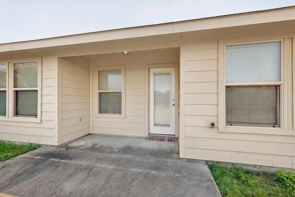 2011 Samantha Lane Heartland, TX 75126