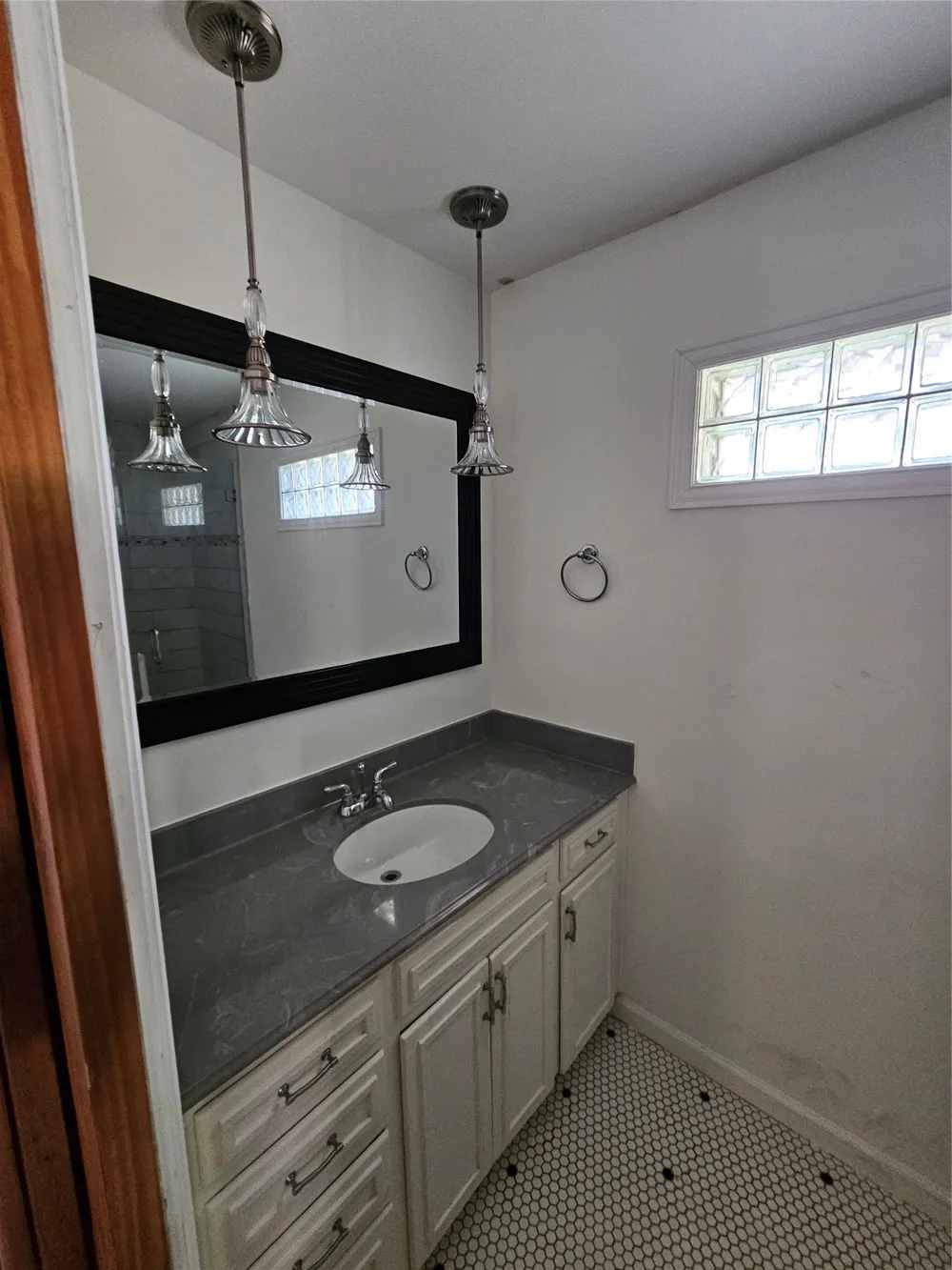 726 S Lindsay Street Gainesville, TX 76240