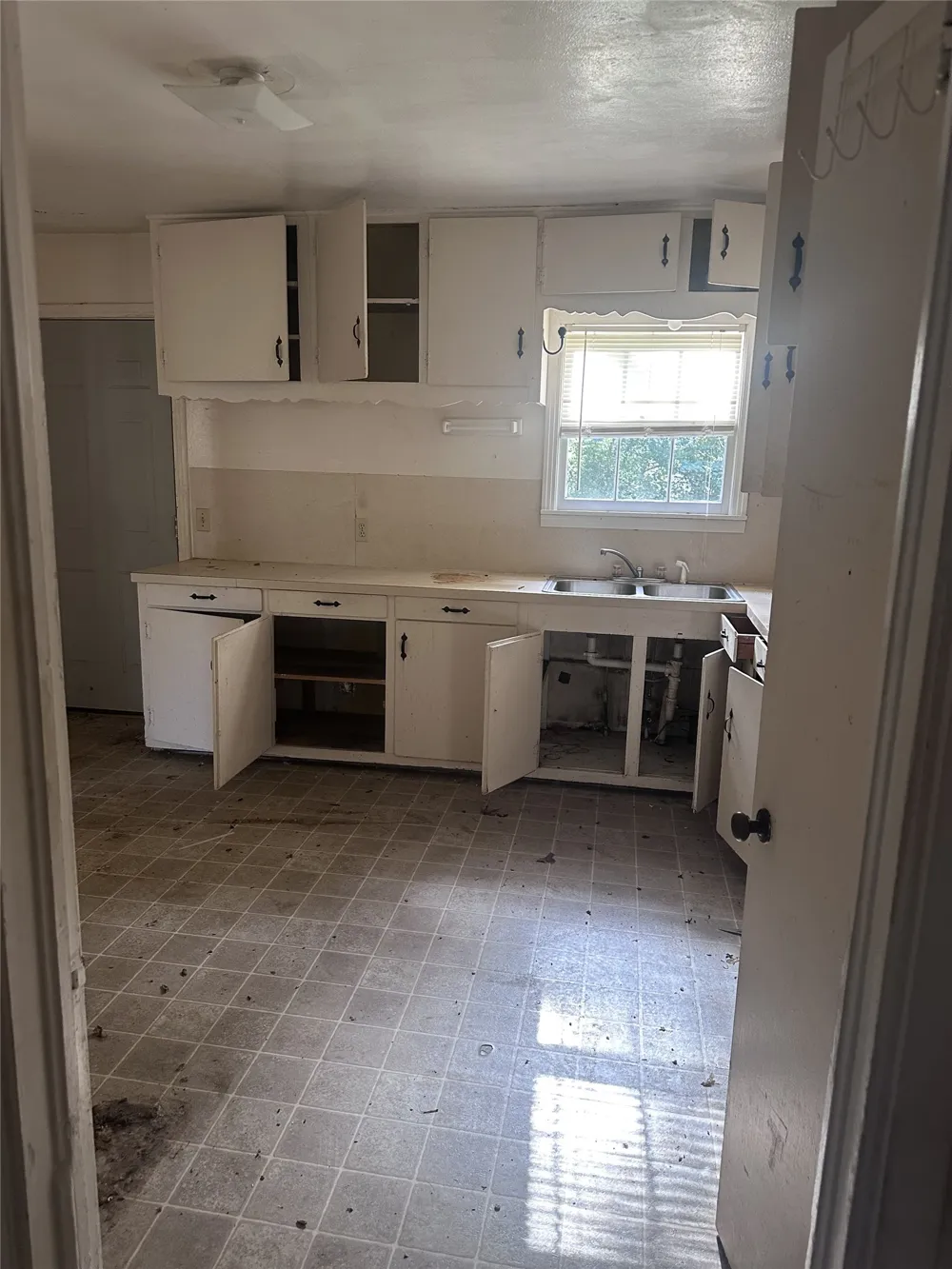 206 Wills Drive Daingerfield, TX 75638