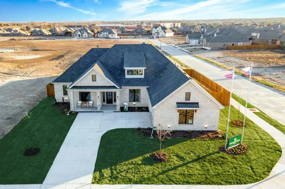 974 Richard Pittmon Drive DeSoto, TX 75115