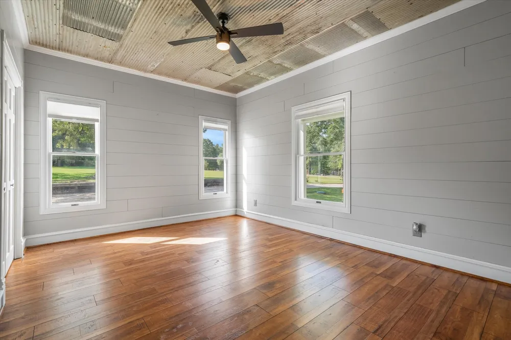 111 VZ County Road 3626 Edgewood, TX 75117