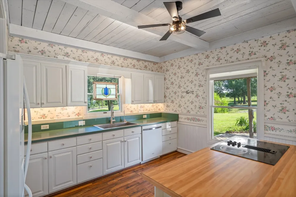 111 VZ County Road 3626 Edgewood, TX 75117