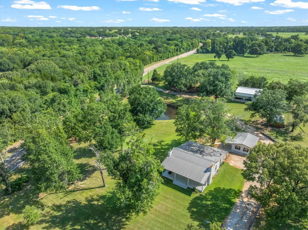 111 VZ County Road 3626 Edgewood, TX 75117