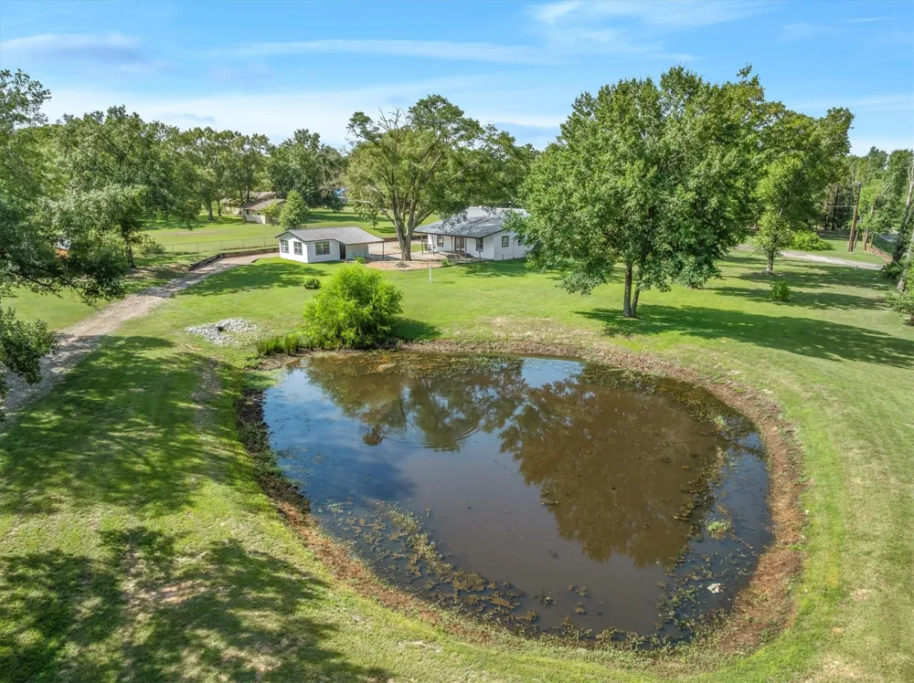 111 VZ County Road 3626 Edgewood, TX 75117