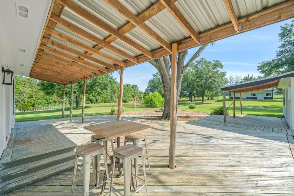 111 VZ County Road 3626 Edgewood, TX 75117
