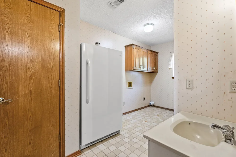 301 Paris Street Pecan Gap, TX 75469