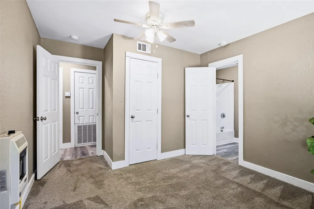 2121 W Bond Street Denison, TX 75020