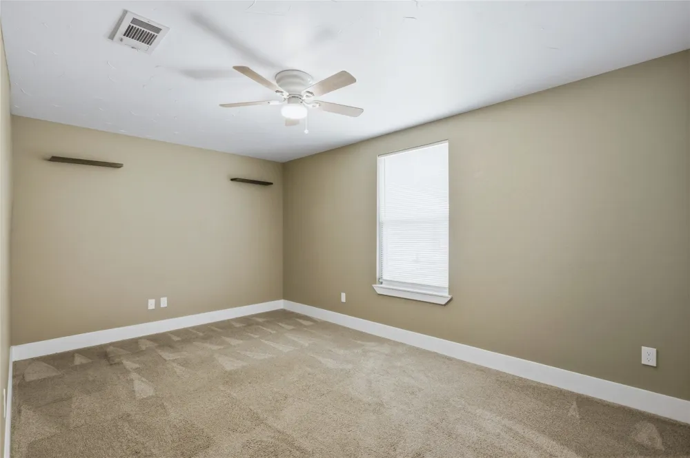 2121 W Bond Street Denison, TX 75020