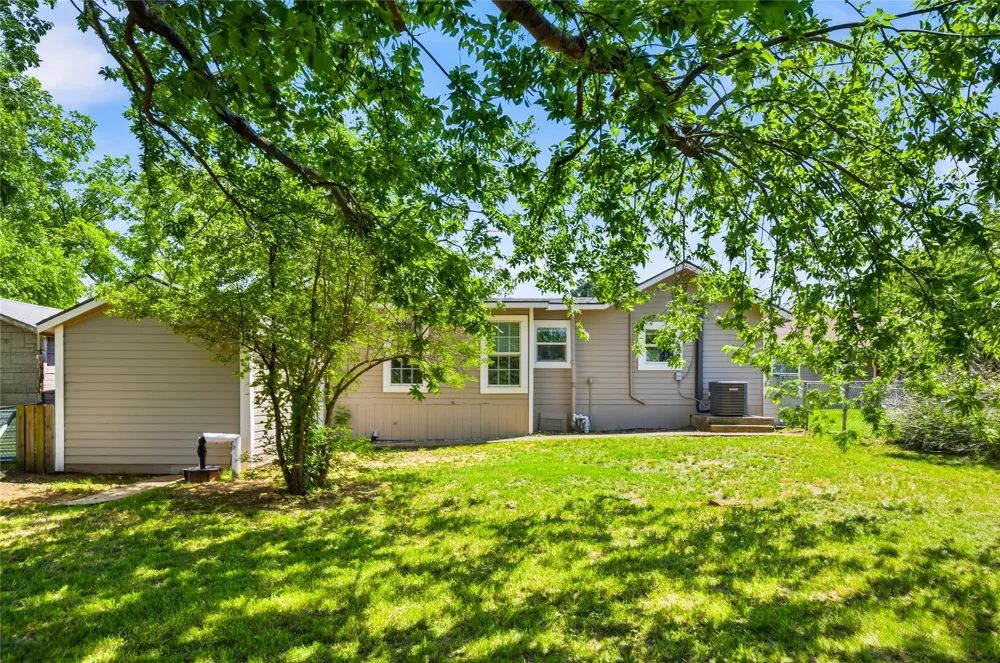 2121 W Bond Street Denison, TX 75020