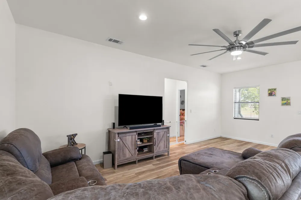 304 E Adams Street Riesel, TX 76682