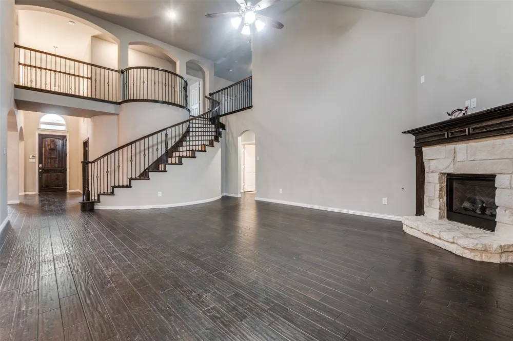 2610 S Anson Road Glenn Heights, TX 75154