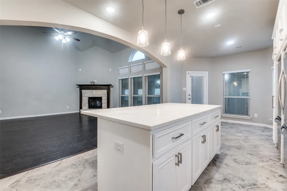 2610 S Anson Road Glenn Heights, TX 75154