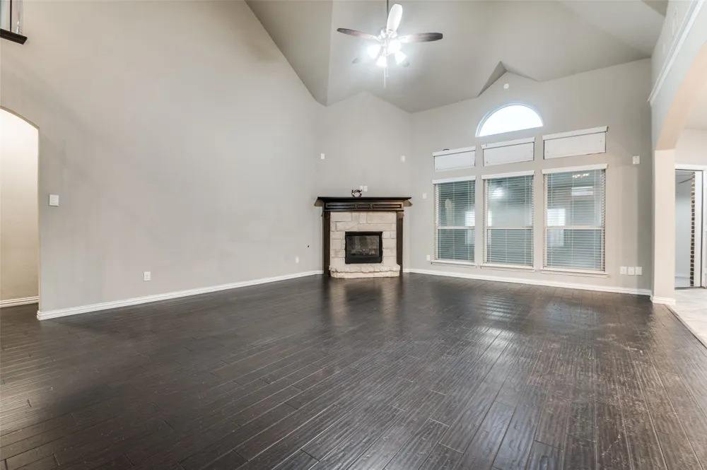 2610 S Anson Road Glenn Heights, TX 75154