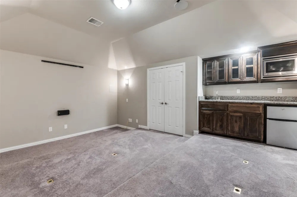 2610 S Anson Road Glenn Heights, TX 75154