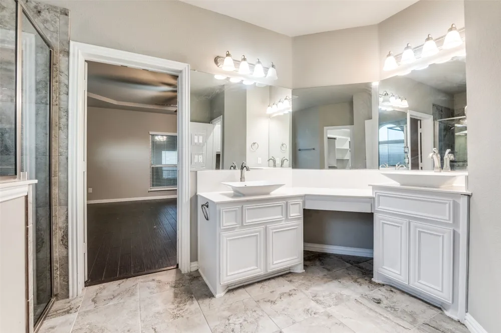 2610 S Anson Road Glenn Heights, TX 75154