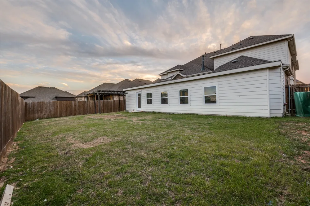 2610 S Anson Road Glenn Heights, TX 75154