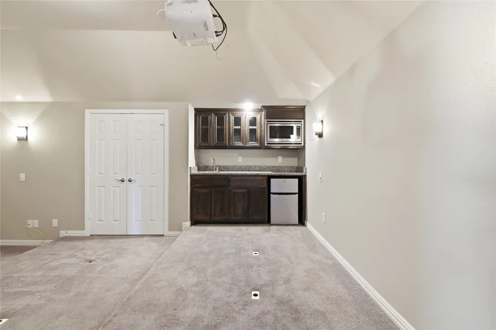 2610 S Anson Road Glenn Heights, TX 75154