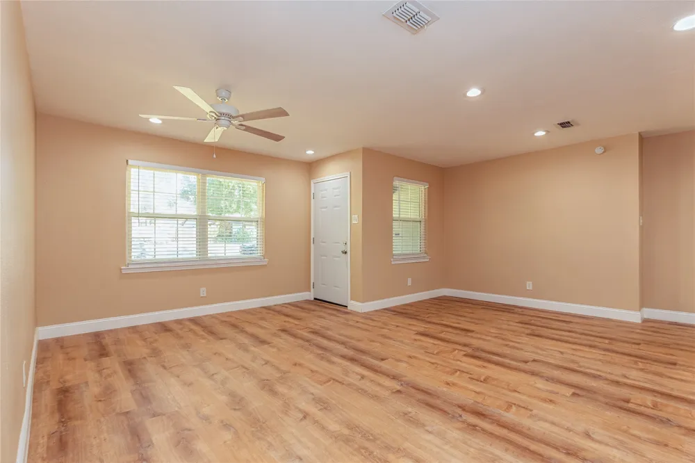 12156 Dandridge Drive Dallas, TX 75243