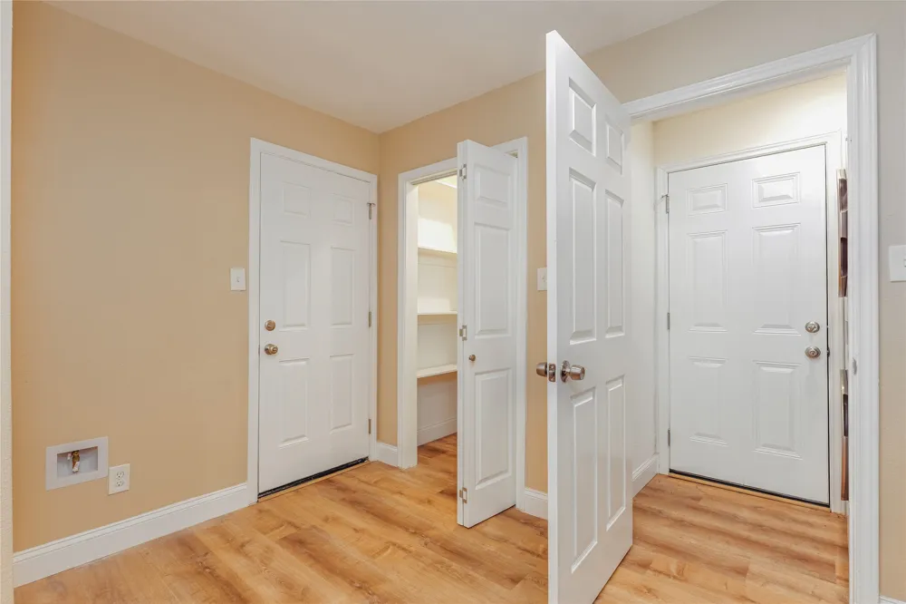 12156 Dandridge Drive Dallas, TX 75243