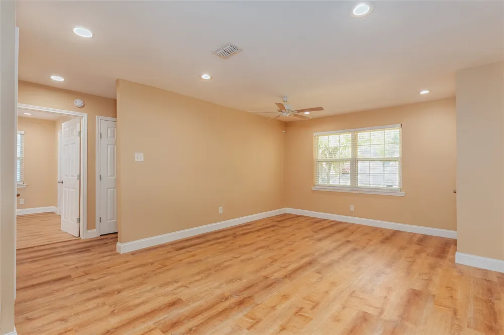 12156 Dandridge Drive Dallas, TX 75243