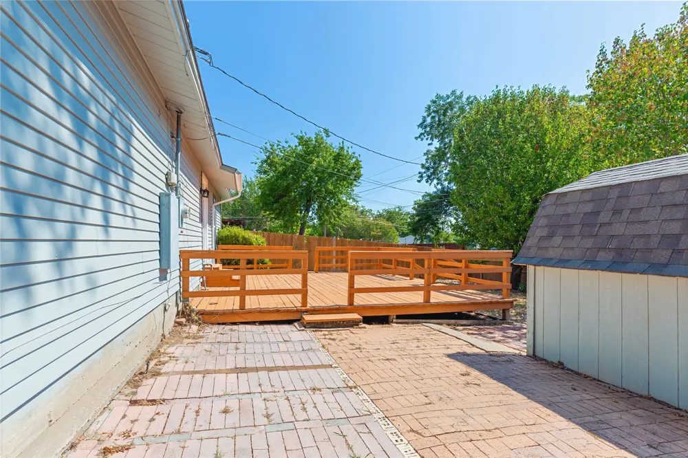 12156 Dandridge Drive Dallas, TX 75243