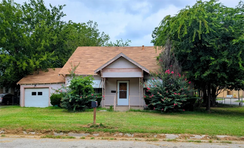 1000 Morris Street Gainesville, TX 76240