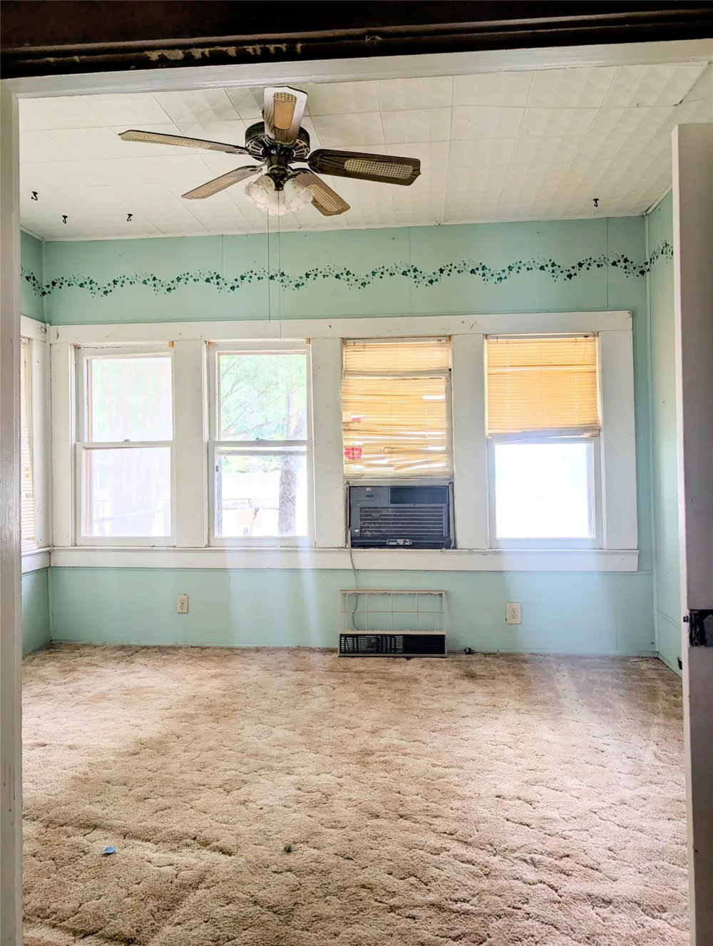 1000 Morris Street Gainesville, TX 76240