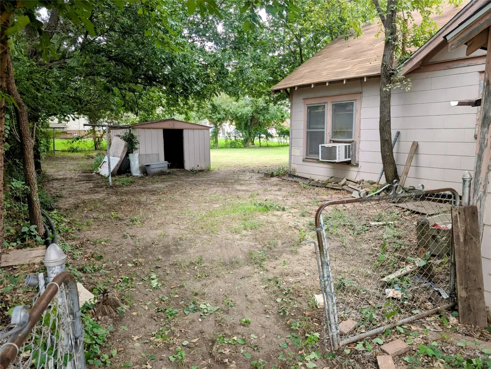 1000 Morris Street Gainesville, TX 76240