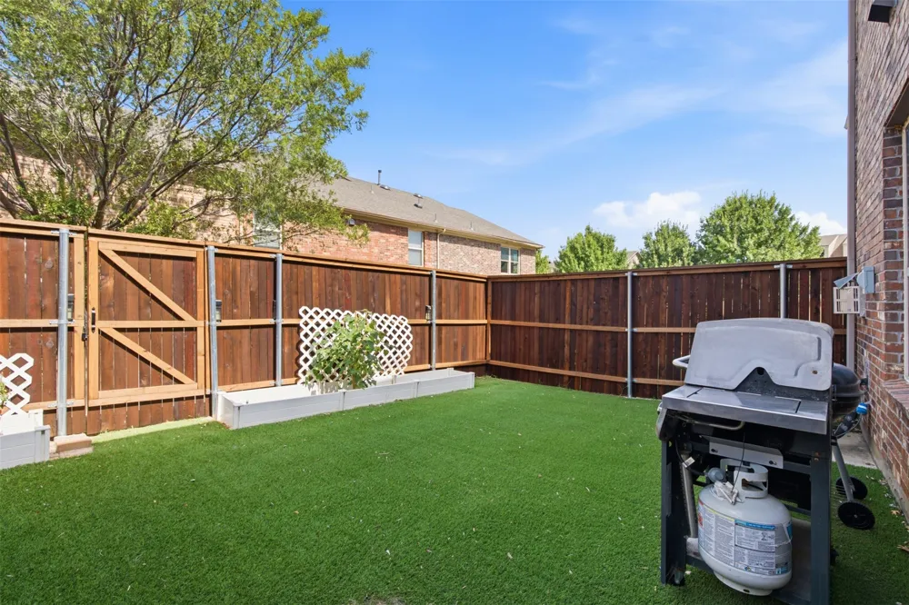 2649 Jackson Drive Lewisville, TX 75067