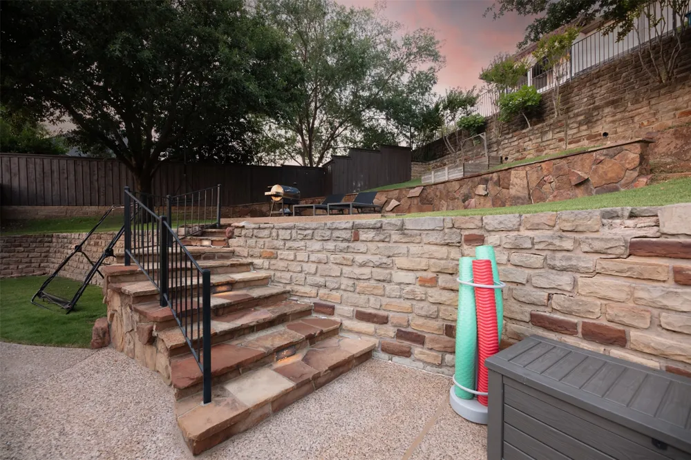 805 Lake Breeze Drive Highland Village, TX 75077