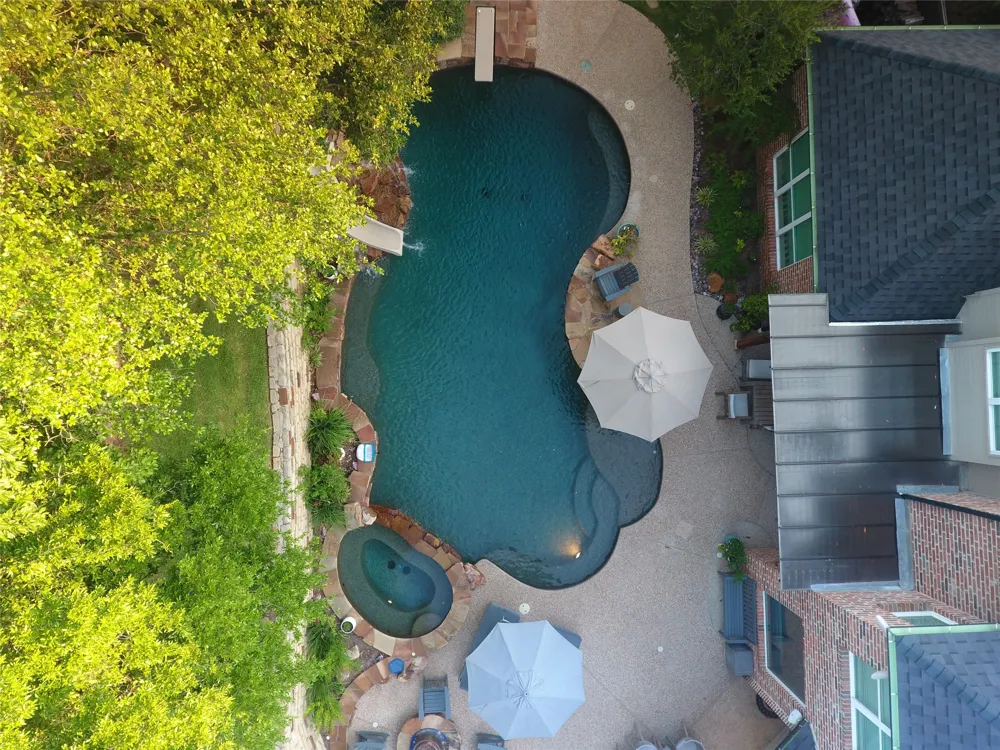 805 Lake Breeze Drive Highland Village, TX 75077