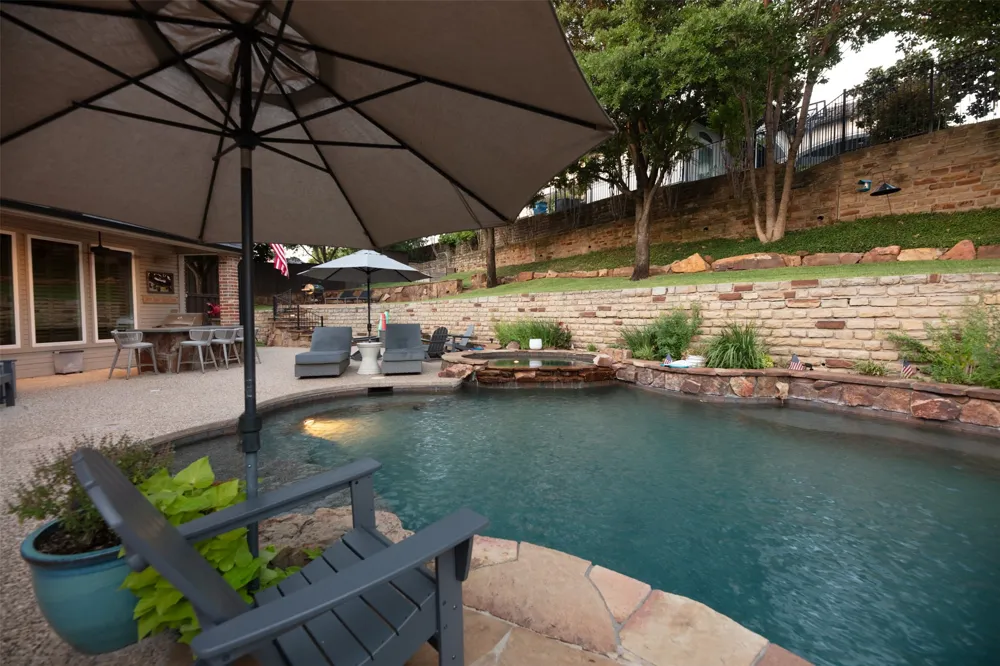 805 Lake Breeze Drive Highland Village, TX 75077