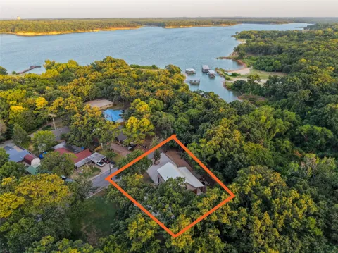 227 Shoreline Road