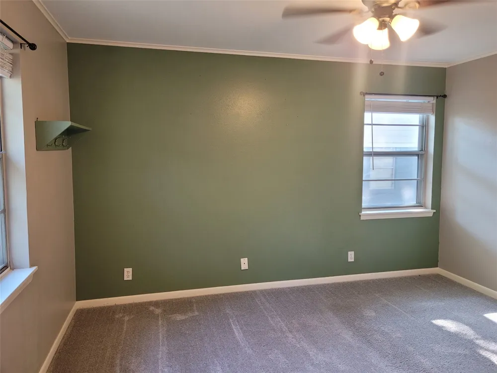 2840 HUBBARD Paris, TX 75460