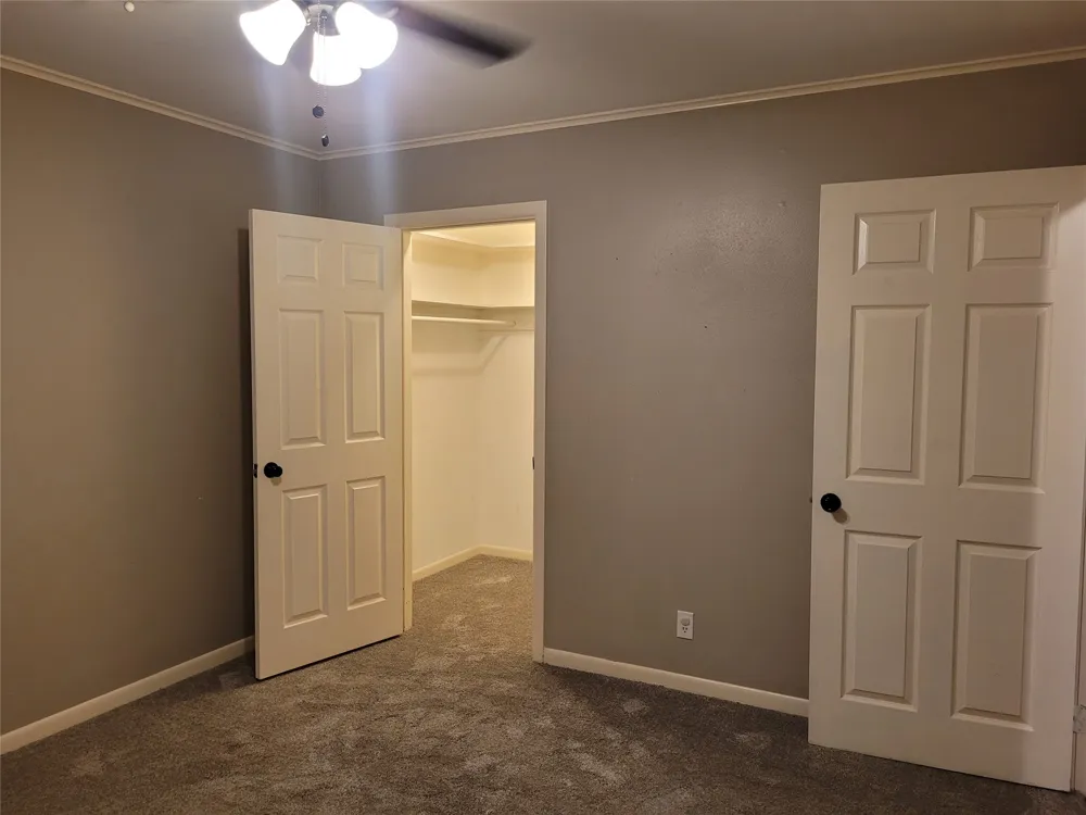 2840 HUBBARD Paris, TX 75460