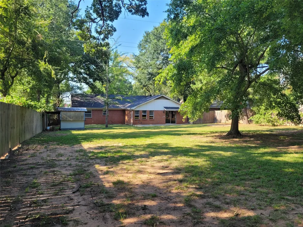 2840 HUBBARD Paris, TX 75460